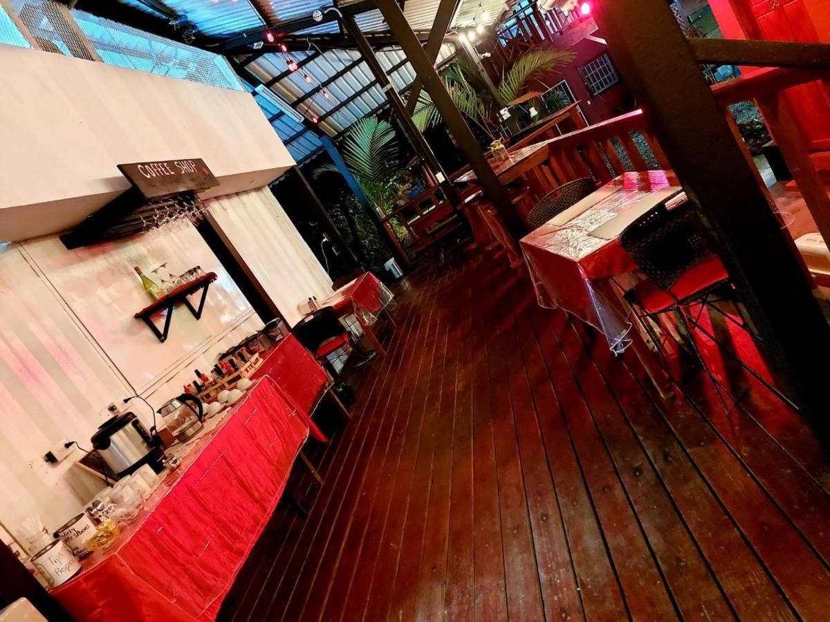 Puerto Viejo de Talamanca Hotel Casa Vito Beachfront מראה חיצוני תמונה